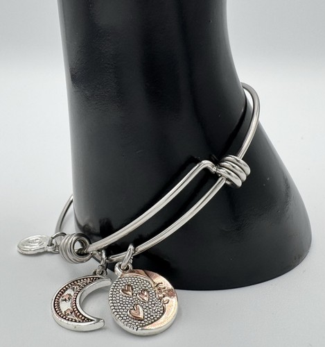Silver tone expandable wire - tone,
